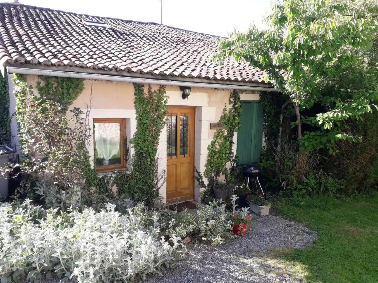 Tranquille Vienne A Dept Charente